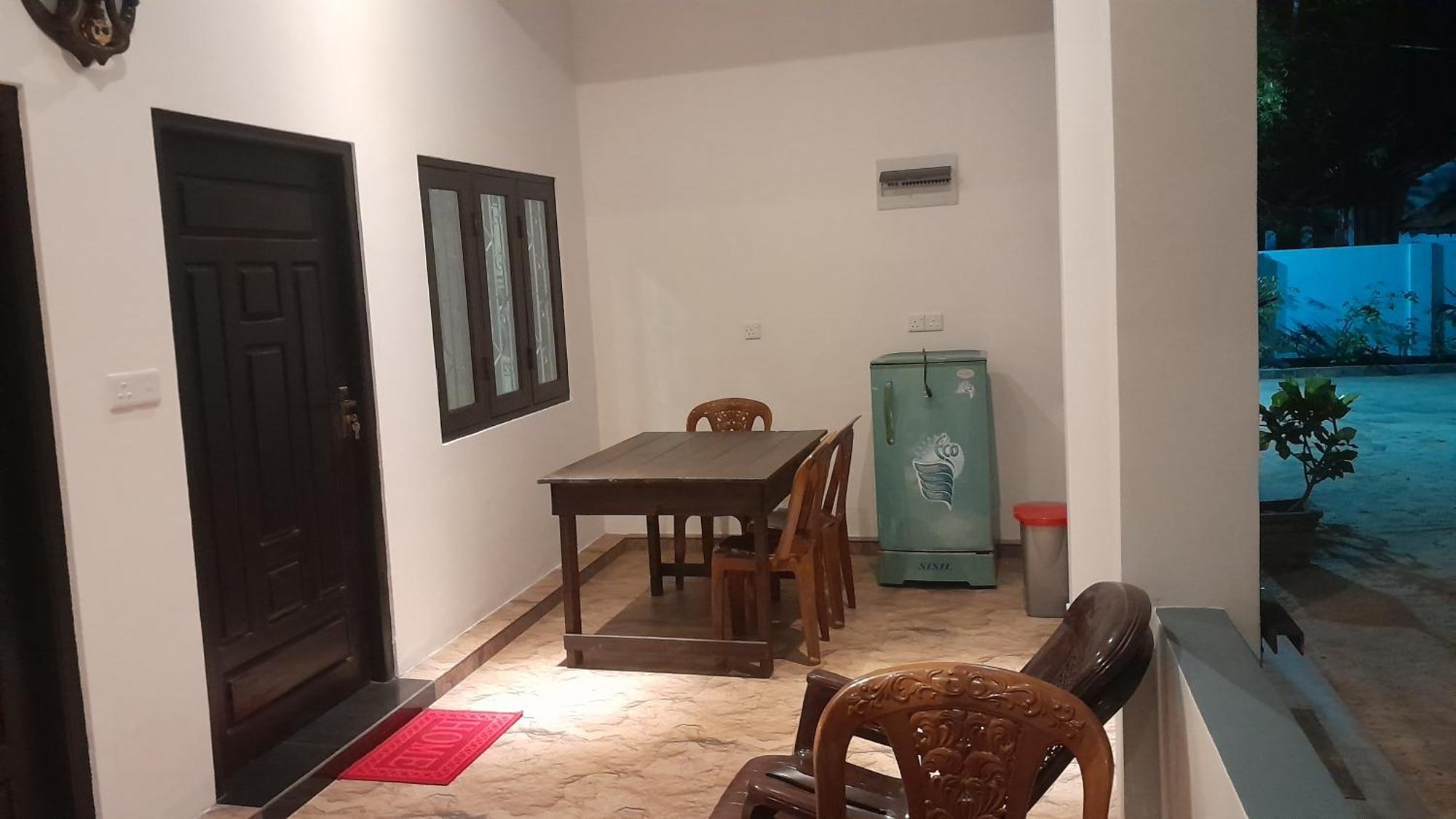 Theepan'S Home 尼拉瓦利 外观 照片