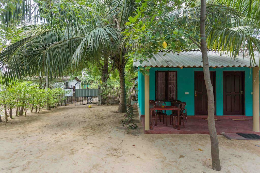 Theepan'S Home 尼拉瓦利 外观 照片